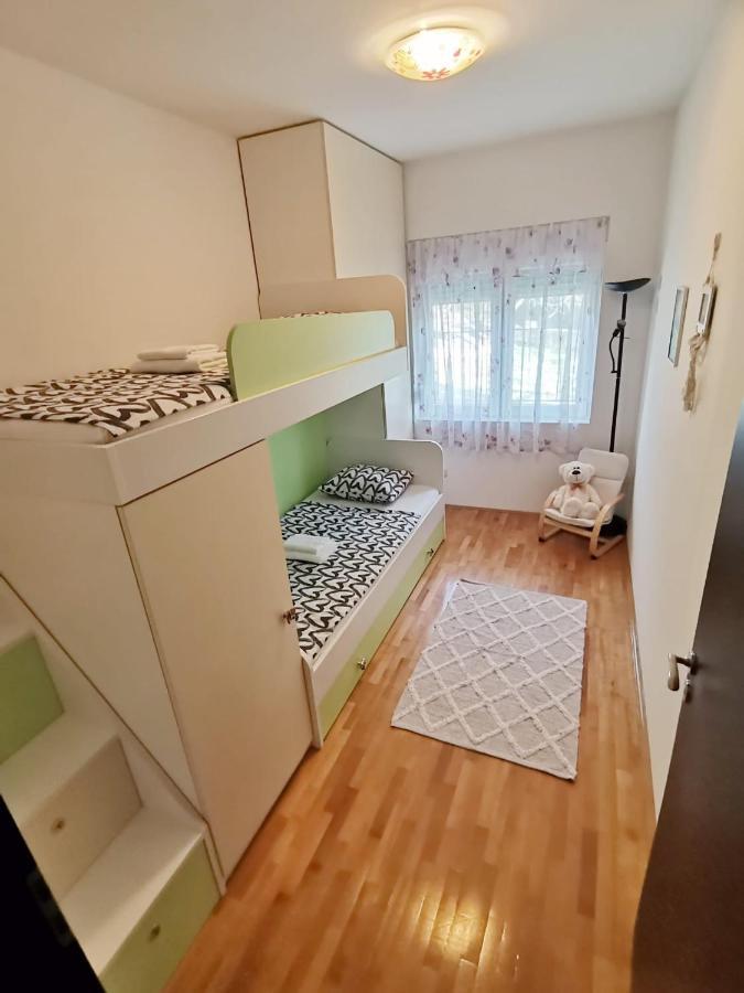 Apartman Pejic 珀德垂那 外观 照片