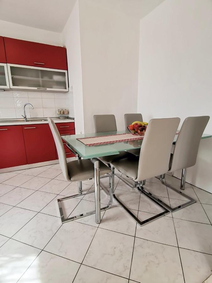 Apartman Pejic 珀德垂那 外观 照片